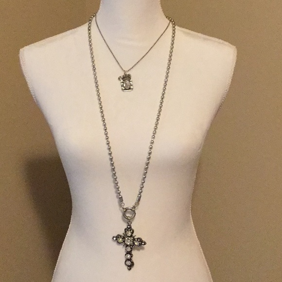 2 Piece Necklace Set! - Picture 1 of 4
